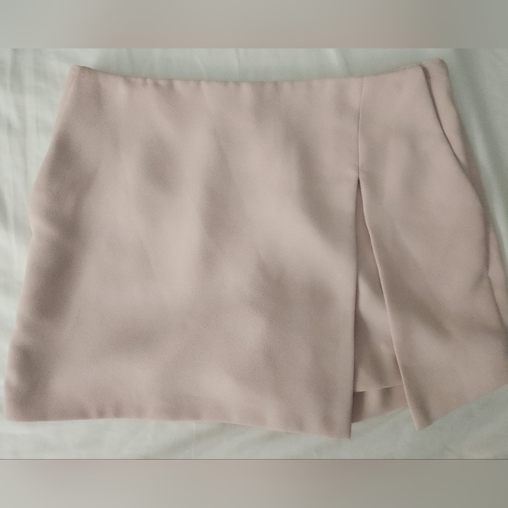 Express Blush Pink Skort New Without Tag size 2